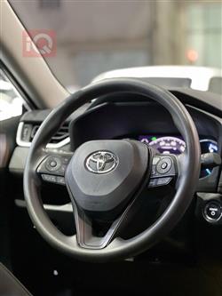 تۆیۆتا ڕاڤ 4